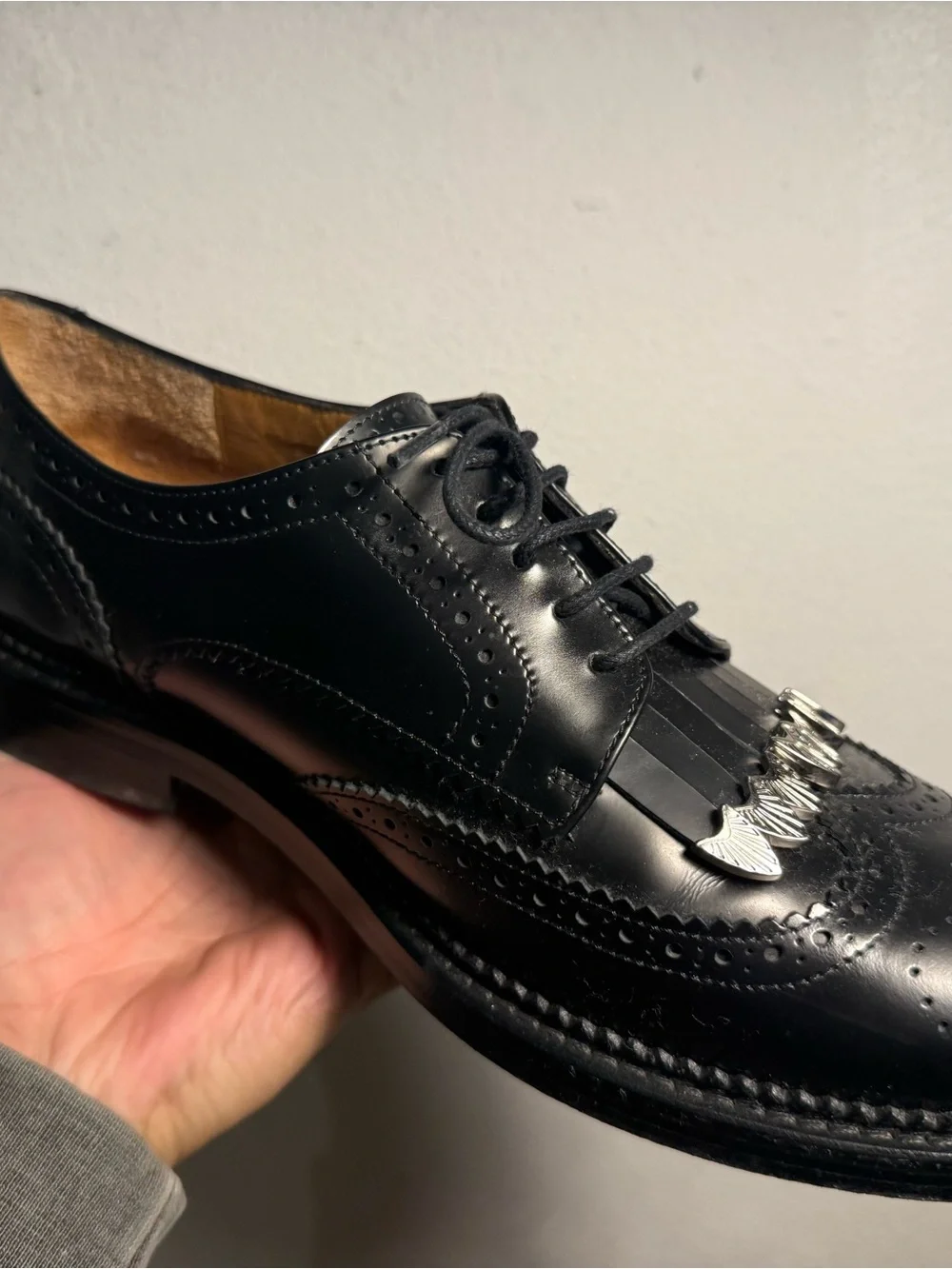 TOGA VIRILIS - Black Polido (Size 41 Wingtip Oxfords with Metal Tassels)
